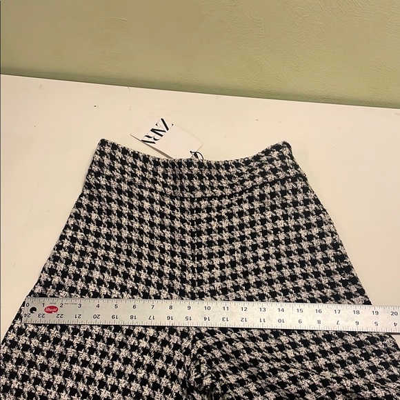 Zara Black and White Houndstooth Pants - Picture 4 of 5